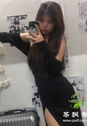 舌吻小女友